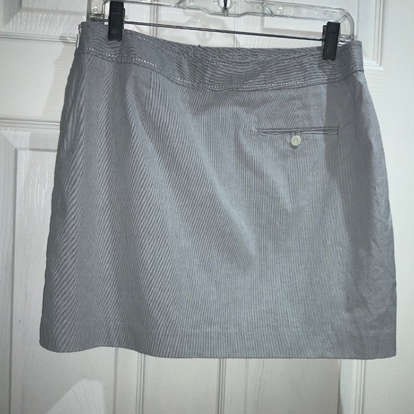 Express cotton blend striped mini skirt Sz 8 stretch back button pocket - Picture 2 of 6